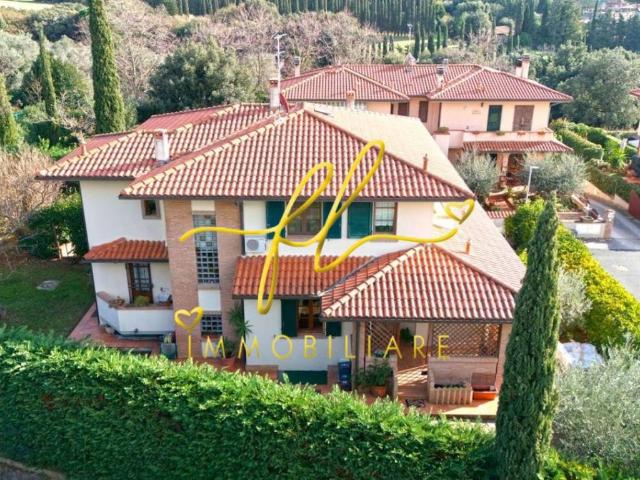 Villa in vendita a Rosignano Marittimo LI