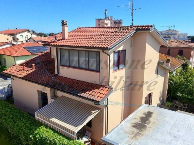 Villa in vendita a Rosignano Marittimo LI