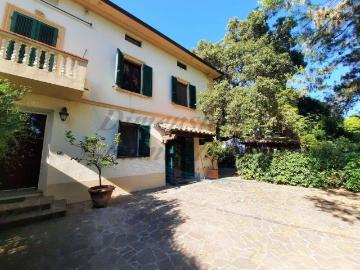 Villa in vendita a Rosignano Marittimo LI