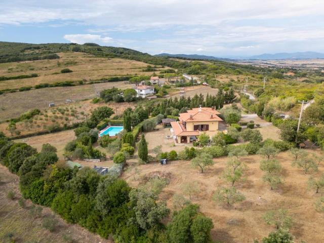 Villa in vendita a Rosignano Marittimo LI