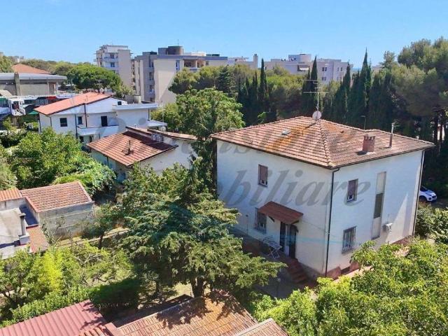 Villa in vendita a Rosignano Marittimo LI