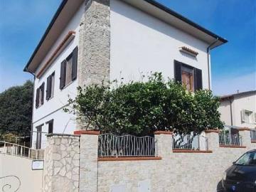 Villa in vendita a Rosignano Marittimo LI