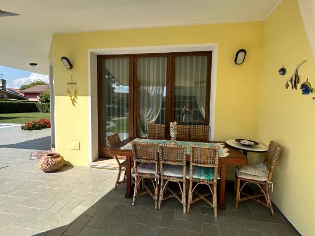 Villa in vendita a Rosolina RO