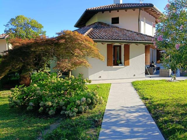 Villa in vendita a Rosolina RO