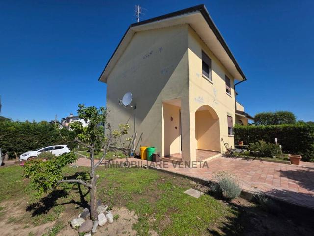Villa in vendita a Rosolina RO