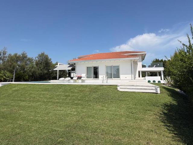Villa in vendita a Rosolina RO