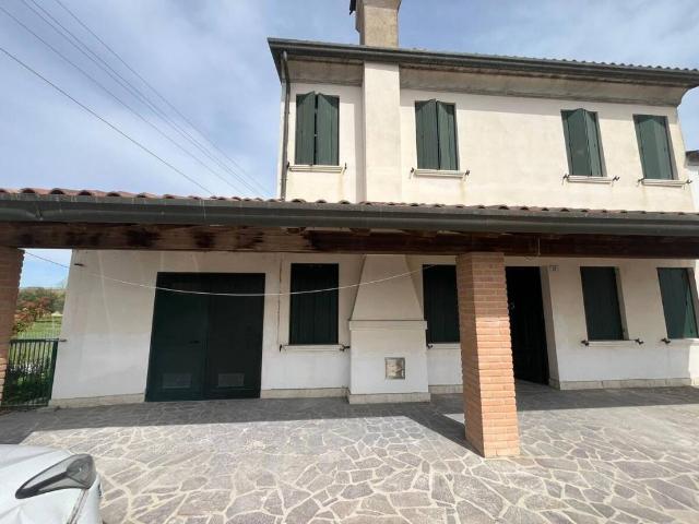 Villa in vendita a Rosolina RO