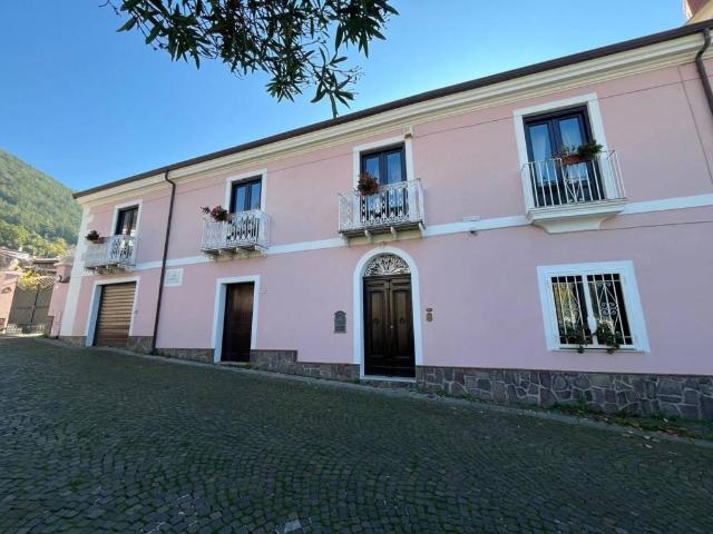 Villa in vendita a Raviscanina CE