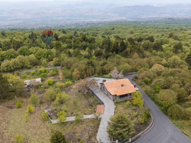 Villa in vendita a Ragalna CT