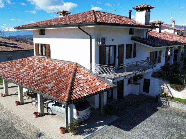Villa in vendita a Ragogna UD