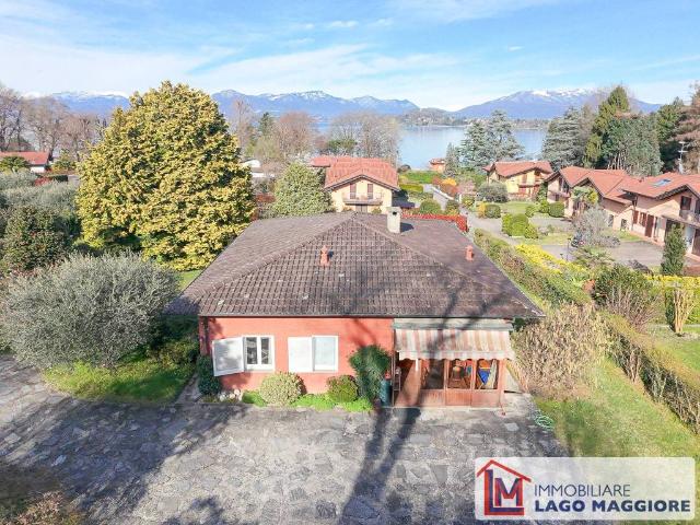 Villa in vendita a Ranco VA