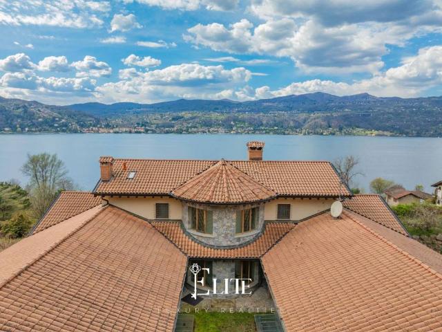 Villa in vendita a Ranco VA