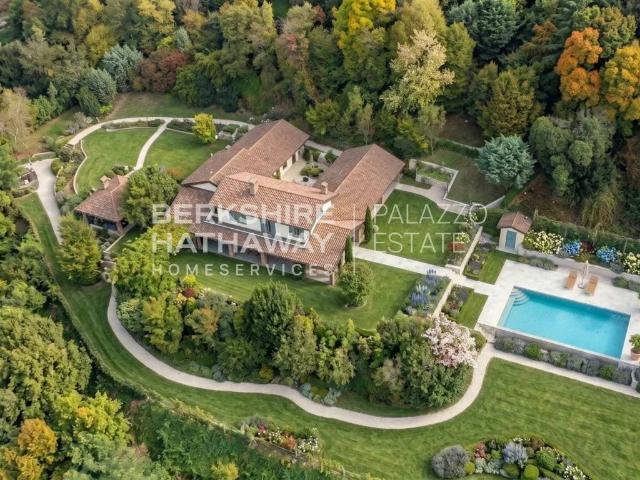 Villa in vendita a Ranco VA