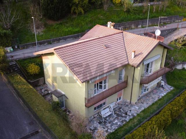 Villa in vendita a Ranzanico BG