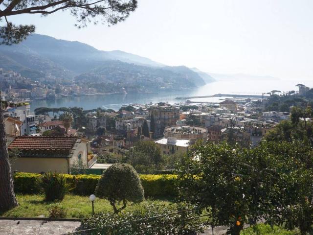 Villa in vendita a Rapallo GE