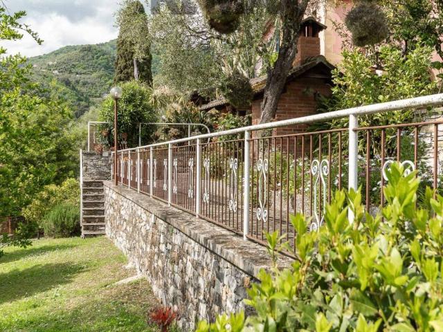 Villa in vendita a Rapallo GE