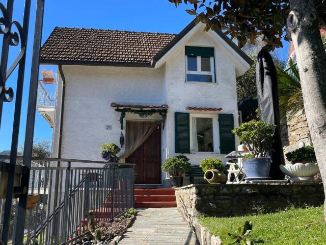Villa in vendita a Rapallo GE