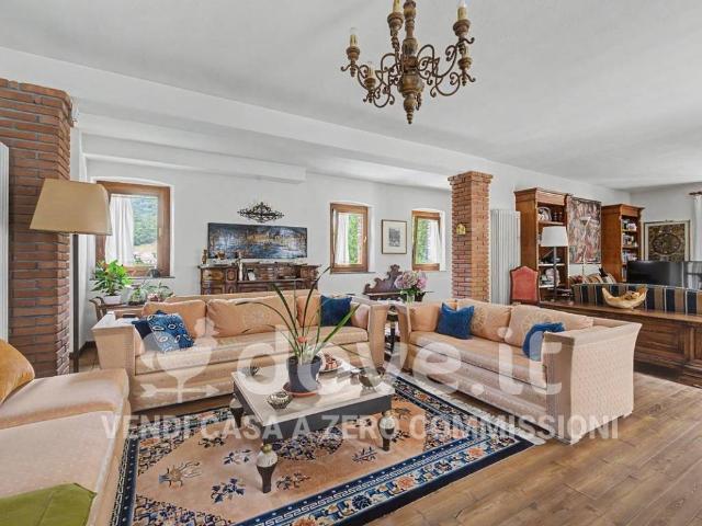 Villa in vendita a Revine Lago TV