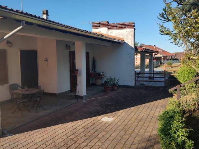 Villa in vendita a Revigliasco d'Asti AT