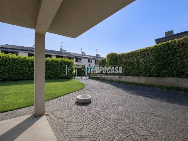 Villa in vendita a Rezzato BS