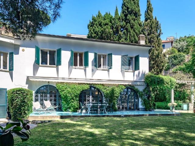 Villa in vendita a Recco GE