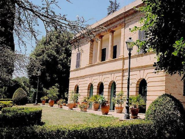 Villa in vendita a Recanati MC