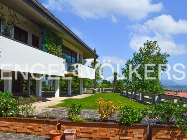 Villa in vendita a Recanati MC