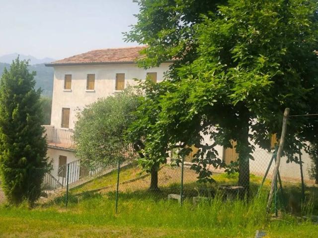 Villa in vendita a Refrontolo TV