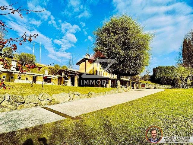 Villa in vendita a Refrontolo TV