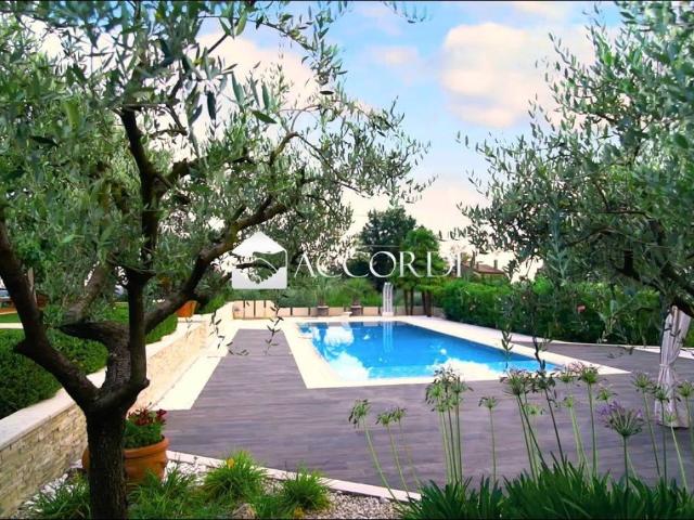Villa in vendita a Refrontolo TV