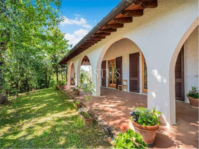 Villa in vendita a Reggello FI