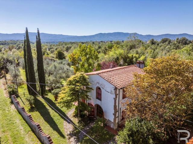 Villa in vendita a Reggello FI
