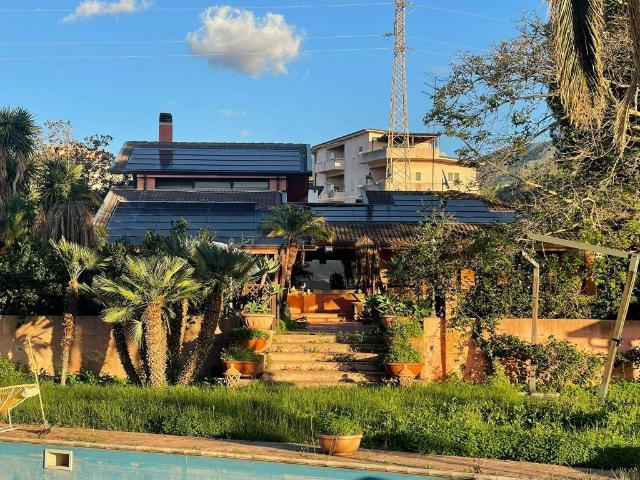Villa in vendita a Reggio Calabria RC