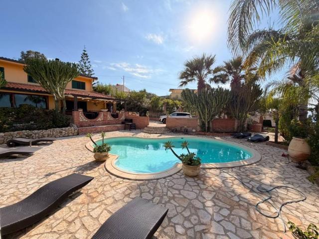 Villa in vendita a Reggio Calabria RC