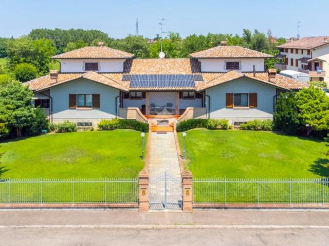 Villa in vendita a Reggio nell'Emilia