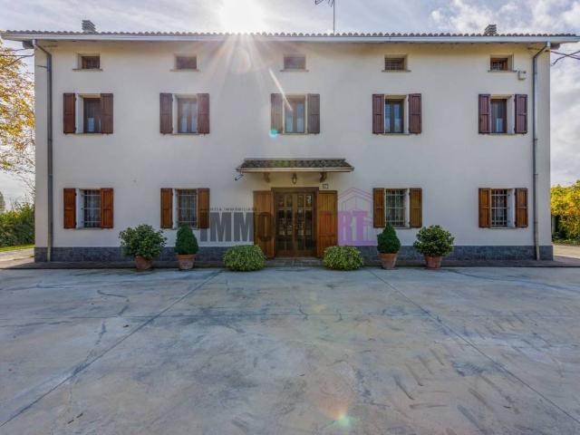 Villa in vendita a Reggio Emilia RE