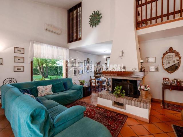 Villa in vendita a Reggio Emilia RE