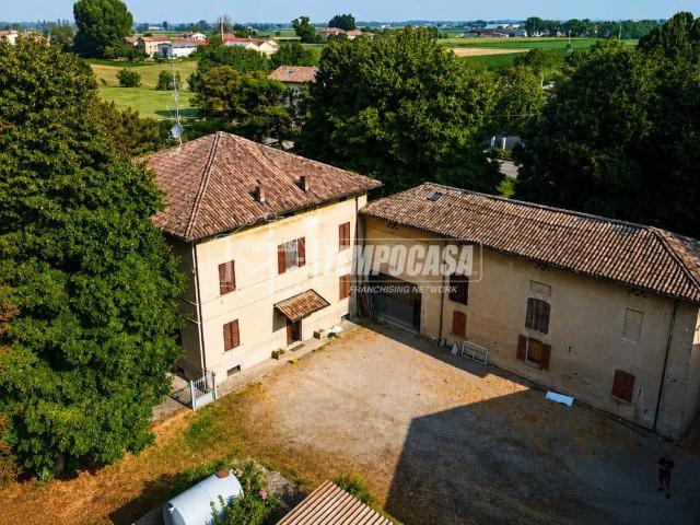 Villa in vendita a Reggio Emilia RE