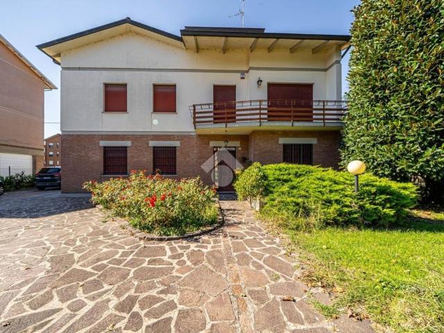 Villa in vendita a Reggio Emilia RE