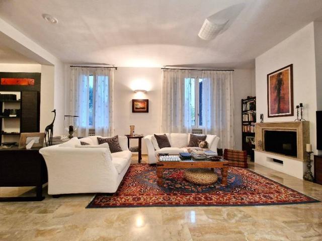 Villa in vendita a Reggio Emilia RE
