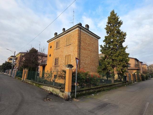 Villa in vendita a Reggio Emilia RE