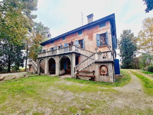 Villa in vendita a Reggio Emilia RE