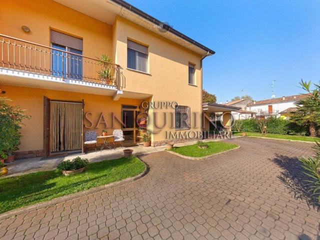 Villa in vendita a Reggiolo RE