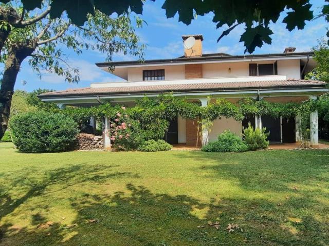 Villa in vendita a Remanzacco UD