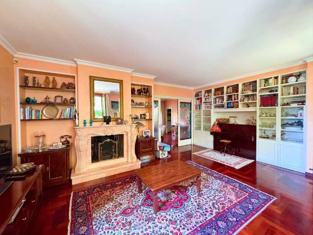Villa in vendita a Renate MB