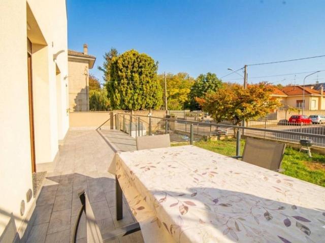 Villa in vendita a Rescaldina MI