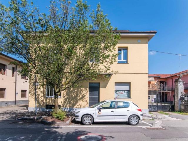 Villa in vendita a Rescaldina MI