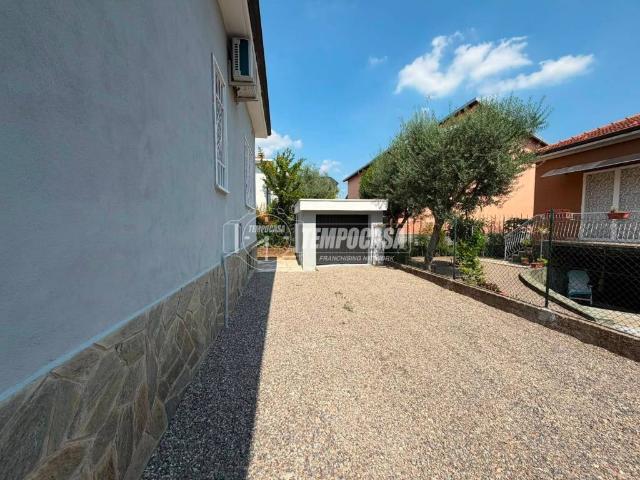Villa in vendita a Rho MI