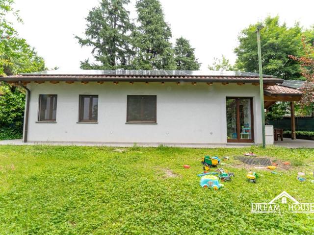 Villa in vendita a Rho MI