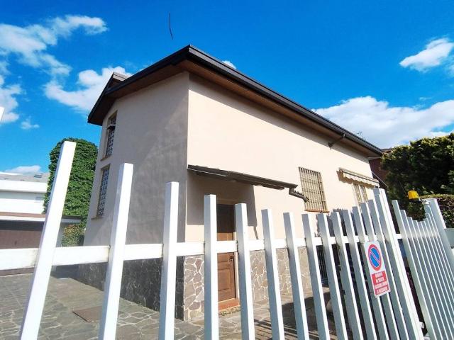Villa in vendita a Rho MI